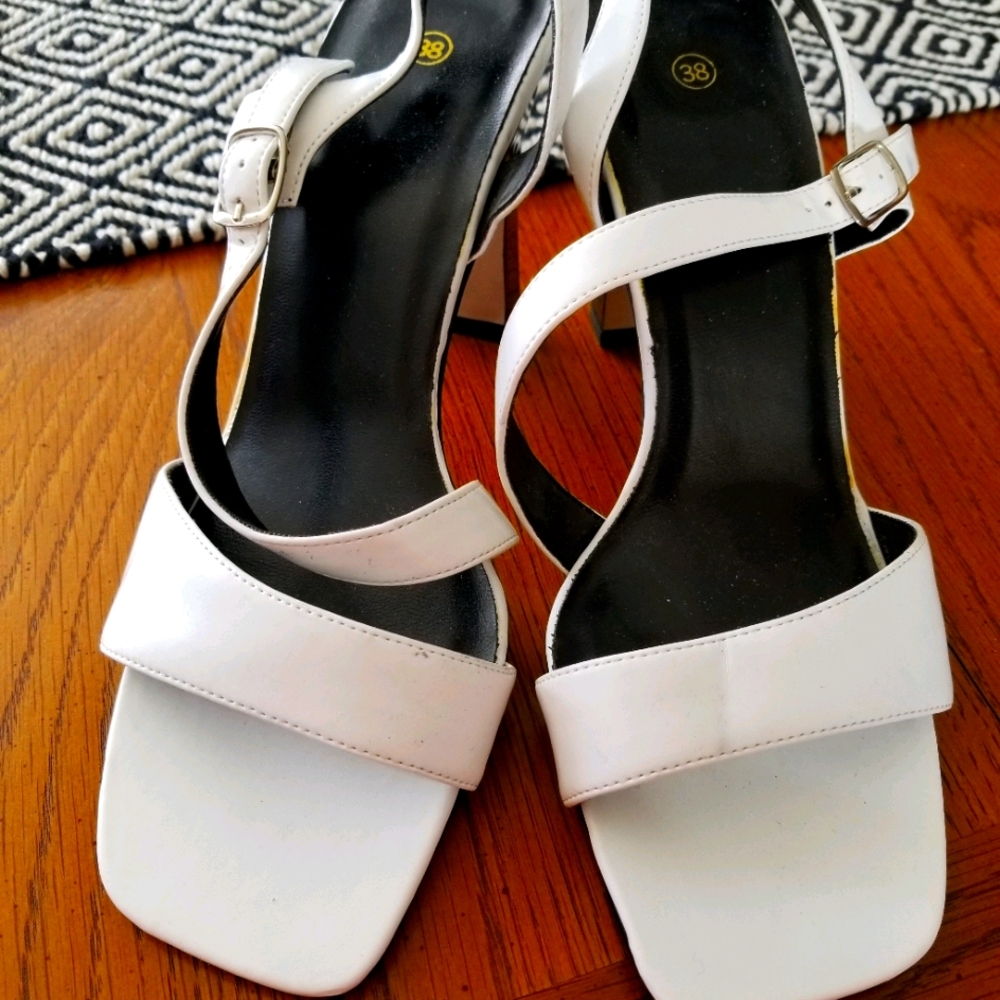 White heel sandals